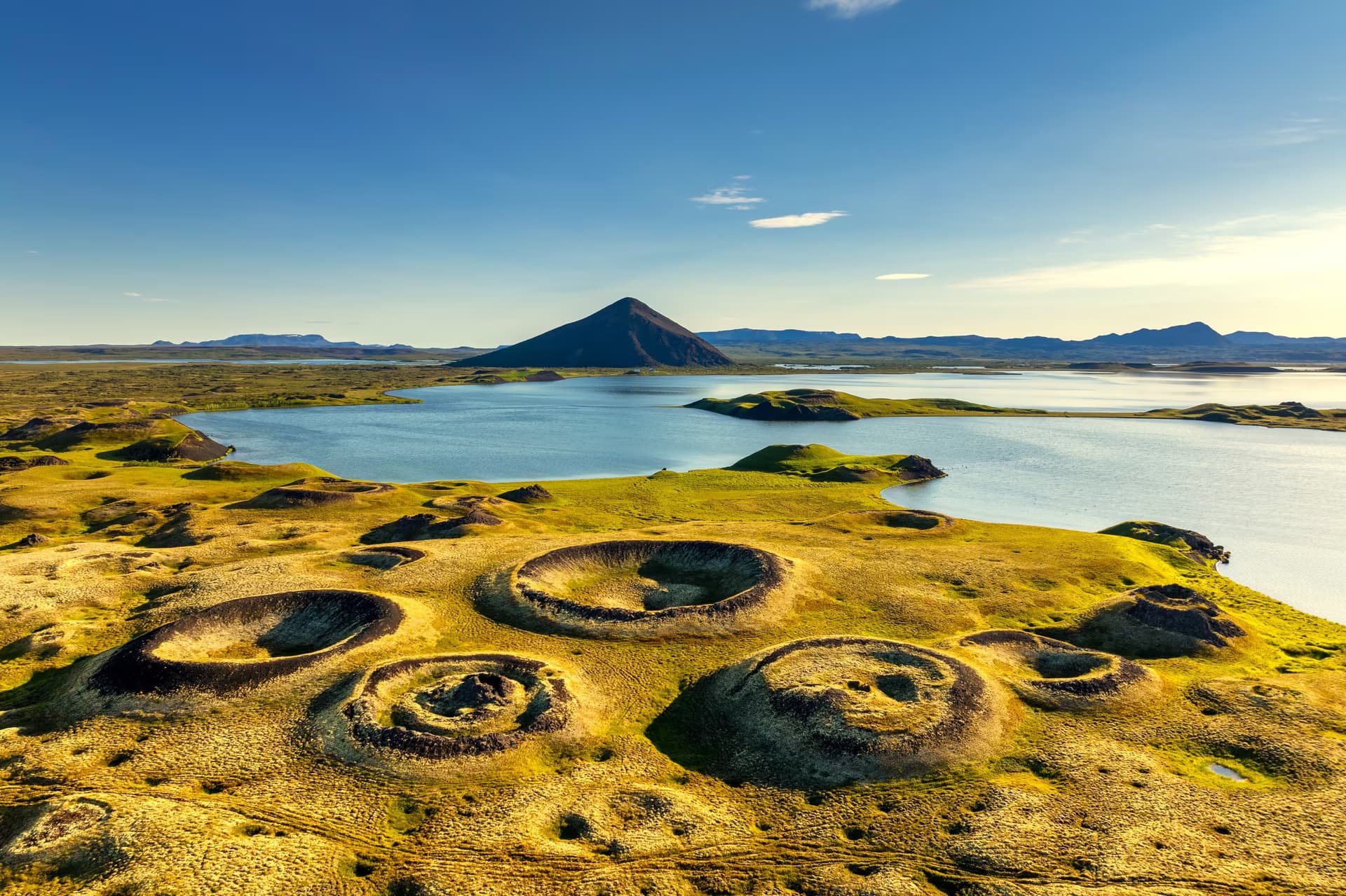 Islande autrement : nature brute et horizons infinis