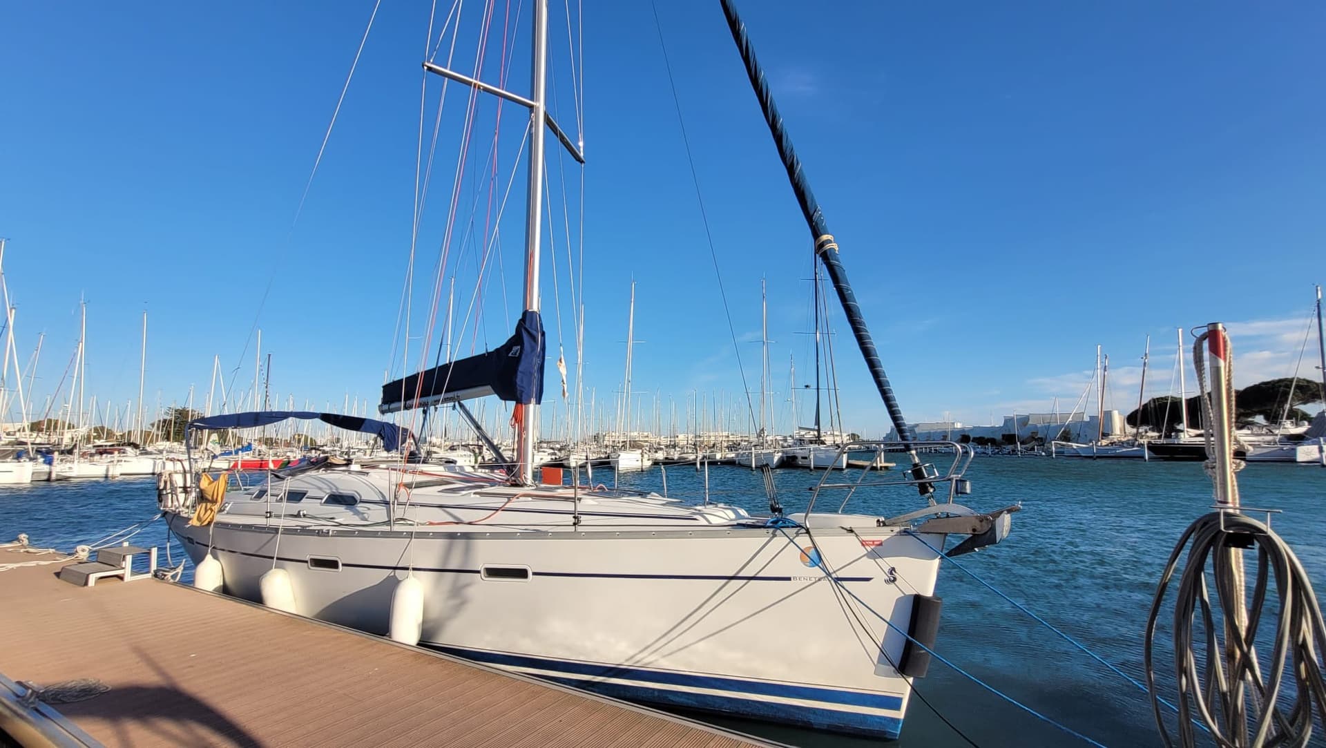 Benvenuto a bordo della barca a vela