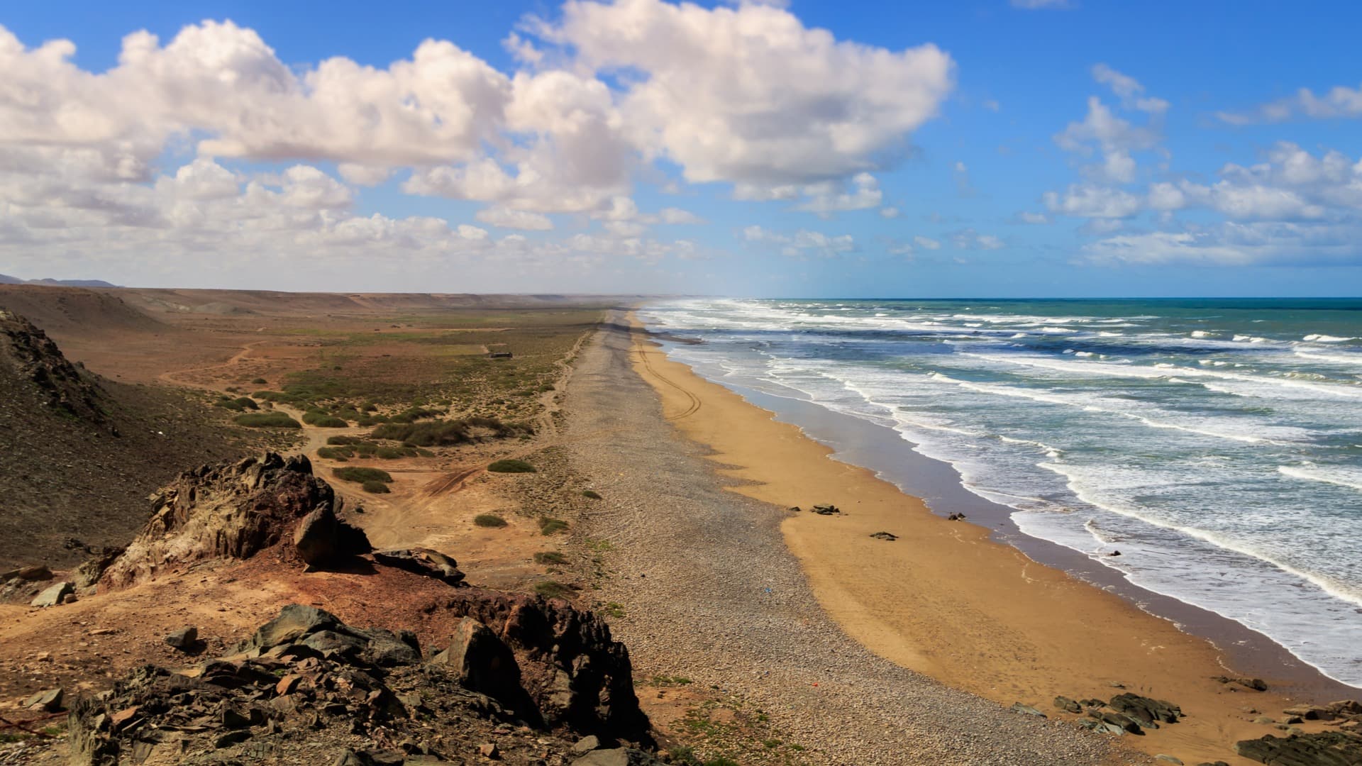 La spiaggia bianca in versione bivacco