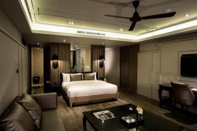 Grand Suite Room (King Bed)
