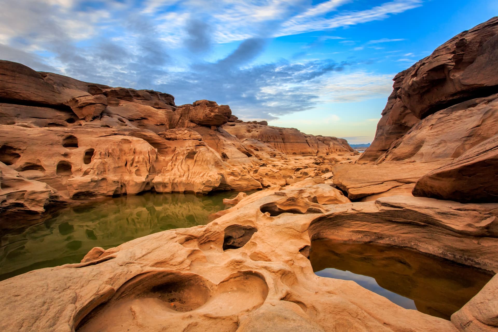 sam phan bok