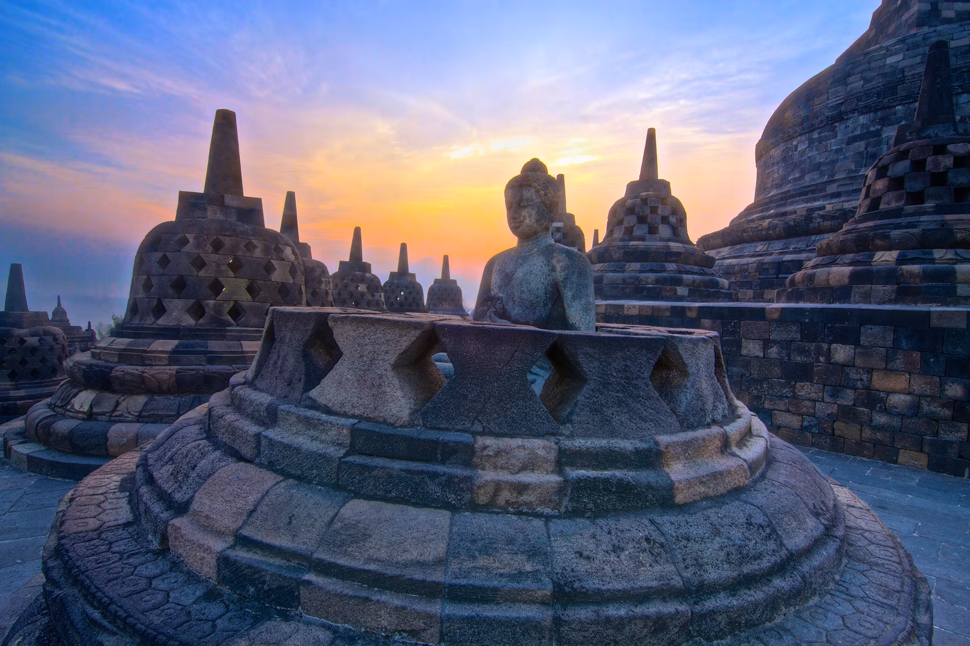Yogyakarta intima: Borobudur: passeggiata nel cuore del buddhismo