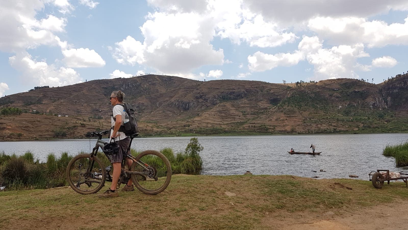 Alla scoperta dei paesaggi dell'Ovest di Tana in MTB e trekking a piedi