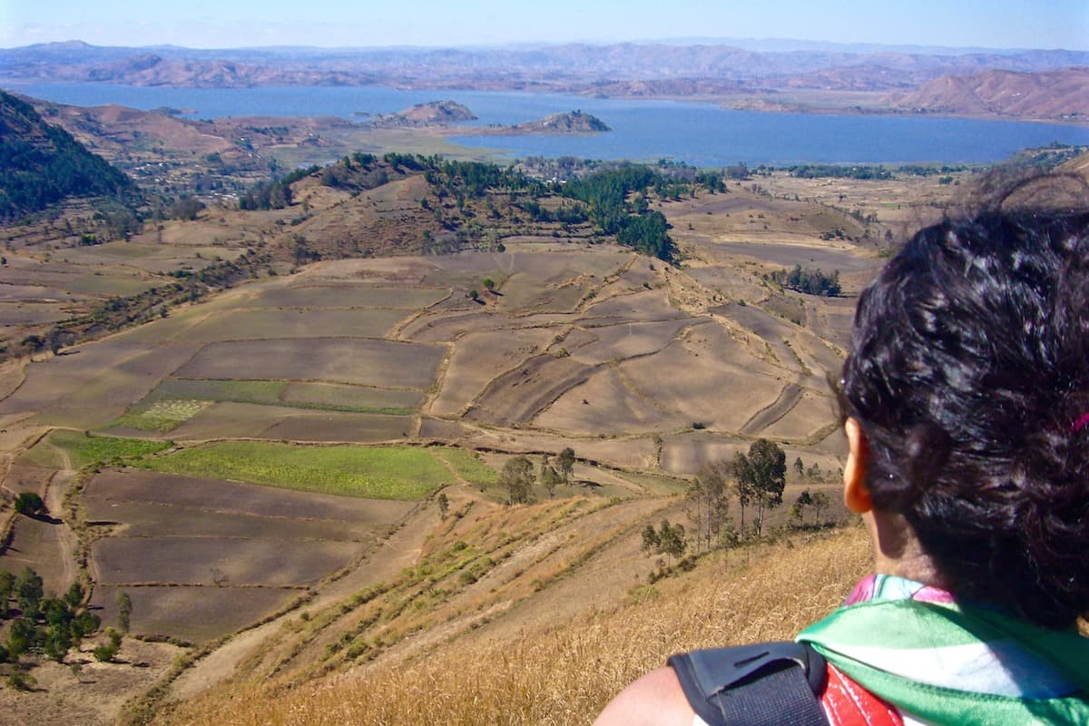 A pied à l'Ouest de Tana, Antongona et Itasy