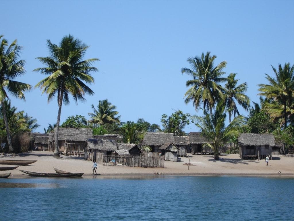 Immersion au cœur du pays Zafimaniry et le canal des Pangalanes