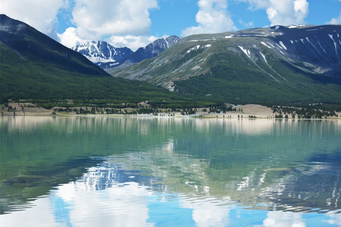 Lac de Khurgan